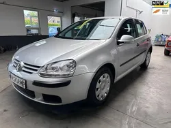 Grijs Gebruikt 2006 VW Golf V Hatchback | € 2.250 (Eerlijke prijs)