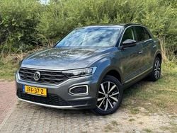Zwart Gebruikt 2018 VW T-Roc SUV | € 20.950 (Goede deal)