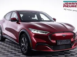 , metallic lak Gebruikt 2022 Ford Mustang Mach-E Standard Range SUV | € 34.990 (Eerlijke prijs)