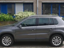 Grijs Gebruikt 2011 VW Tiguan Sport SUV | € 8.950 (Iets duurder)