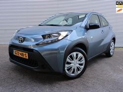 Grijs Gebruikt 2024 Toyota Aygo Pulse Hatchback | € 17.450 (Eerlijke prijs)