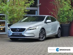 Grijs Gebruikt 2017 Volvo V40 Stationwagen | € 15.895 (Eerlijke prijs)