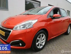 Oranje Gebruikt 2016 Peugeot 208 Hatchback | € 6.400 (Goede deal)
