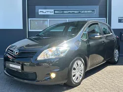 Zwart Gebruikt 2010 Toyota Auris Hatchback | € 6.785 (Eerlijke prijs)