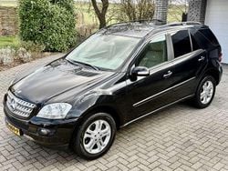 Zwart Gebruikt 2006 Mercedes ML500 SUV | € 19.950