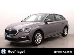 Grijs (metallic) Gebruikt 2022 Skoda Scala Ambition Hatchback | € 17.450 (Eerlijke prijs)