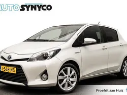 Wit Gebruikt 2013 Toyota Yaris Hatchback | € 10.400 (Eerlijke prijs)