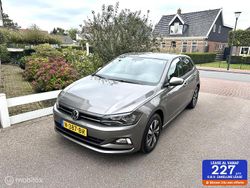 Grijs Gebruikt 2021 VW Polo Comfortline Hatchback | € 16.950 (Goede deal)