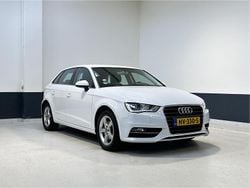 Wit Gebruikt 2016 Audi A3 Sportback Ambiente Hatchback | € 11.949 (Goede deal)