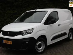 Wit Gebruikt 2019 Peugeot Partner Premium MPV | € 7.995 (Eerlijke prijs)