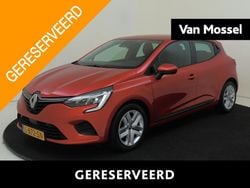 Rood Gebruikt 2021 Renault Clio V Zen Hatchback | € 11.930 (Goede deal)
