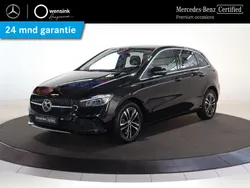Zwart Gebruikt 2023 Mercedes B250e Business MPV | € 34.850 (Goede deal)