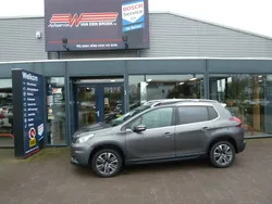 Grijs Gebruikt 2017 Peugeot 2008 Allure SUV | € 11.850 (Eerlijke prijs)