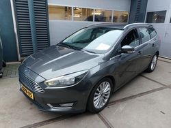 Grijs, metallic lak Gebruikt 2015 Ford Focus Titanium Stationwagen | € 4.950 (Iets duurder)