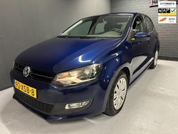 Blauw Gebruikt 2012 VW Polo Hatchback | € 5.750 (Eerlijke prijs)