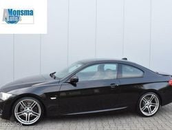 Zwart Gebruikt 2012 BMW 325 Executive Coupé | € 17.975 (Eerlijke prijs)