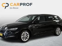 Zwart Gebruikt 2021 Skoda Octavia Style Stationwagen | € 20.260 (Eerlijke prijs)