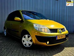 Geel Gebruikt 2004 Renault Scénic II Expression MPV | € 950 (Super prijs)