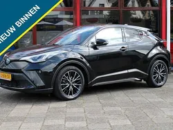 Zwart Gebruikt 2020 Toyota C-HR Executive SUV | € 22.950 (Eerlijke prijs)