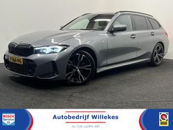 Grijs Gebruikt 2023 BMW 318 Stationwagen | € 38.445 (Iets duurder)