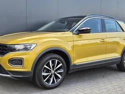 Geel Gebruikt 2020 VW T-Roc Beats SUV | € 23.750 (Eerlijke prijs)