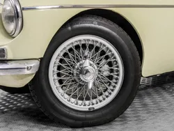 MG C