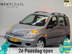 Grijs Gebruikt 2003 Toyota Yaris Verso Sol MPV | € 3.999 (Eerlijke prijs)