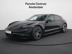 Zwart Gebruikt 2023 Porsche Taycan Sport Turismo Sedan | € 74.950 (Duur)