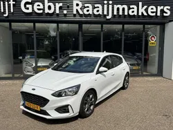 Wit Gebruikt 2019 Ford Focus ST-Line Hatchback | € 16.900 (Eerlijke prijs)