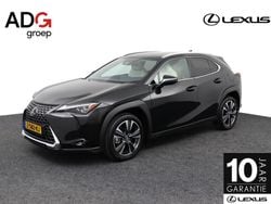 Zwart Gebruikt 2024 Lexus UX 300h Luxury Line SUV | € 49.950
