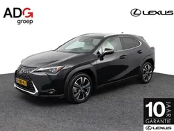 Zwart Gebruikt 2024 Lexus UX 300h Luxury Line SUV | € 49.950