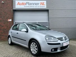 Grijs Gebruikt 2004 VW Golf V Hatchback | € 6.944 (Duur)