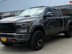 Grijs Gebruikt 2021 Dodge Ram Limited Pickup | € 63.995 (Eerlijke prijs)