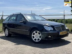 Zwart, metallic lak Gebruikt 2005 Mercedes C180 Elegance Stationwagen | € 7.950