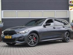 Grijs Gebruikt 2020 BMW 330 M Sport Stationwagen | € 29.900 (Goede deal)