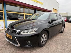 Zwart Gebruikt 2015 Lexus CT200h Hatchback | € 10.499 (Goede deal)