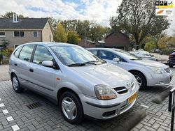 Grijs Gebruikt 2001 Nissan Almera Tino Comfort MPV | € 1.999 (Eerlijke prijs)