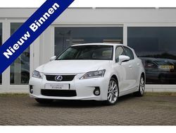 Wit Gebruikt 2012 Lexus CT200h Luxury Line Hatchback | € 13.940 (Iets duurder)