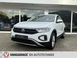 Wit Gebruikt 2022 VW T-Roc Life SUV | € 22.875 (Goede deal)
