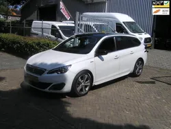 Wit, metallic lak Gebruikt 2015 Peugeot 308 GT-line Stationwagen | € 8.250 (Eerlijke prijs)