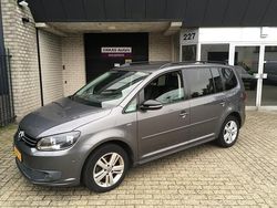 Grijs Gebruikt 2012 VW Touran Highline MPV | € 6.699 (Eerlijke prijs)