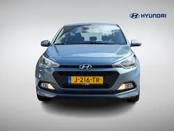 Blauw Gebruikt 2017 Hyundai i20 Comfort Hatchback | € 10.750 (Eerlijke prijs)