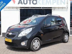Zwart, metallic lak Gebruikt 2011 Chevrolet Spark LS Hatchback | € 2.250 (Eerlijke prijs)