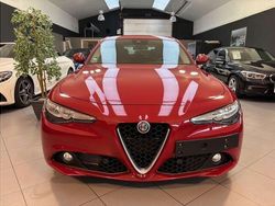 Rood Gebruikt 2016 Alfa Romeo Giulia Super Sedan | € 16.790