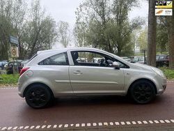 Grijs Gebruikt 2008 Opel Corsa Enjoy Hatchback | € 2.999 (Goede deal)