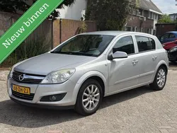 Grijs Gebruikt 2008 Opel Astra Cosmo Hatchback | € 1.650 (Goede deal)