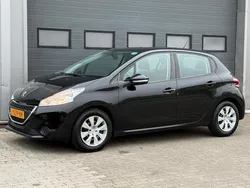 Zwart Gebruikt 2015 Peugeot 208 Active Hatchback | € 5.925 (Eerlijke prijs)