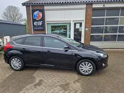 Zwart Gebruikt 2012 Ford Focus Titanium Hatchback | € 2.988 (Goede deal)