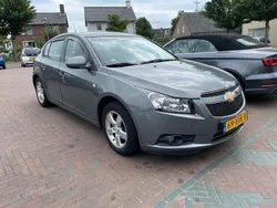 Grijs Gebruikt 2012 Chevrolet Cruze LT Hatchback | € 4.500 (Eerlijke prijs)