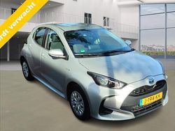 Grijs Gebruikt 2020 Toyota Yaris Active Hatchback | € 18.399 (Eerlijke prijs)